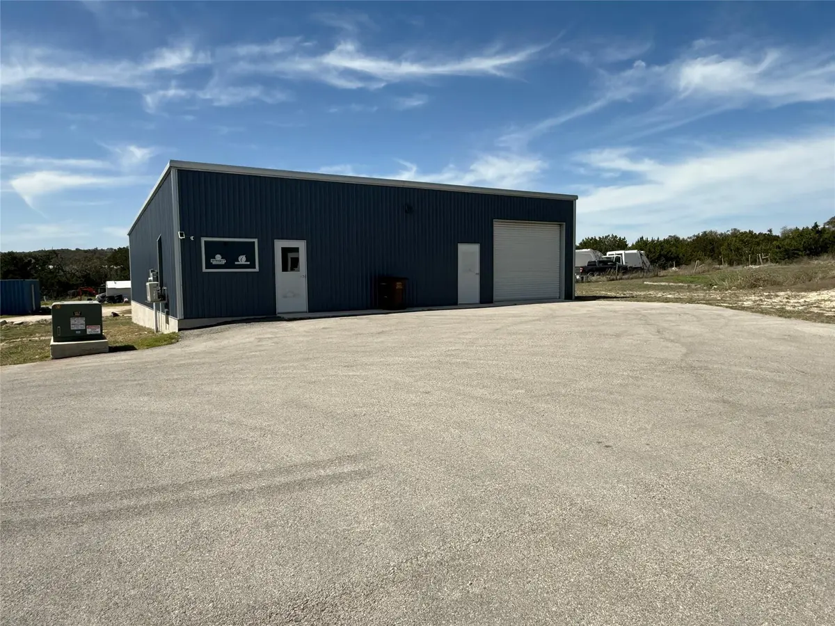 150 Russell LN #9, Dripping Springs, TX 78620