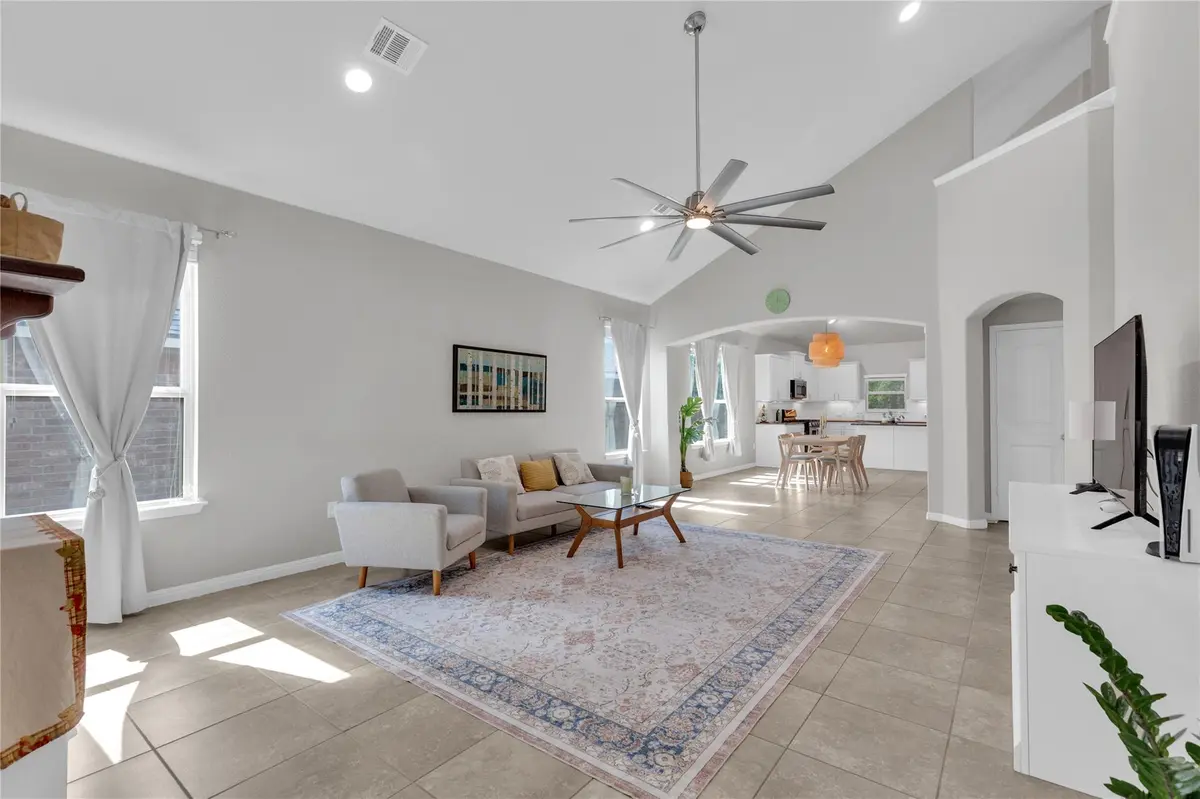 721 Schefer ST, Leander, TX 78641