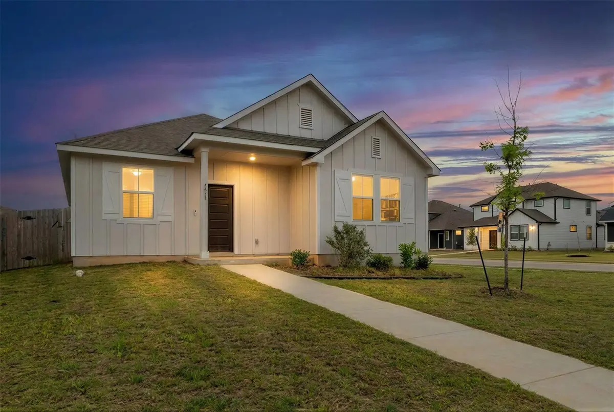 171 Acadia DR, Kyle, TX 78640