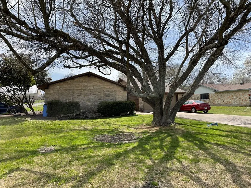 801 Old Austin Pflugerville RD, Pflugerville, TX 78660