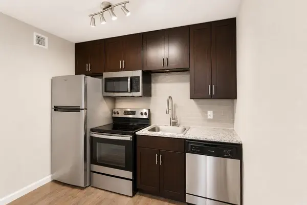 8214 N Interstate 35 SVRD SB HWY, Austin, TX 78753