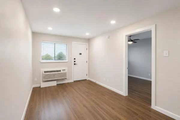 8214 N Interstate 35 SVRD SB HWY, Austin, TX 78753