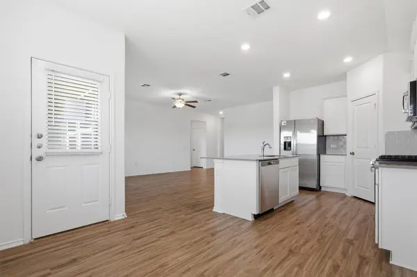 10537 Steinbeck DR, Austin, TX 78747