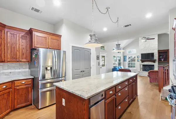 2010 County Road 233, Florence, TX 76527