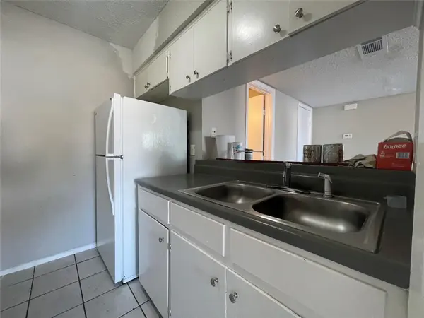2619 Ektom DR #C, Austin, TX 78745