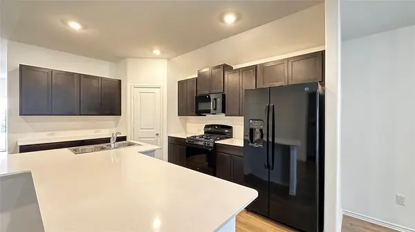 606 Arnage DR, Hutto, TX 78634