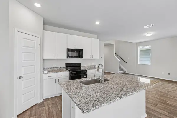 370 Golden Paint TRL, Liberty Hill, TX 78642