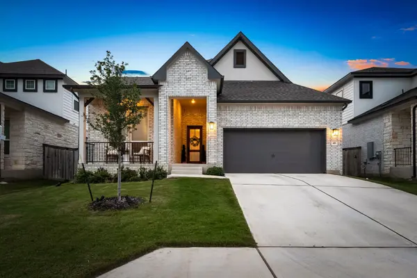 416 Crescent Heights DR, Georgetown, TX 78628
