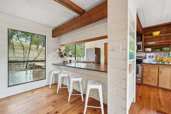 1002 Jousting PL, Austin, TX 78746