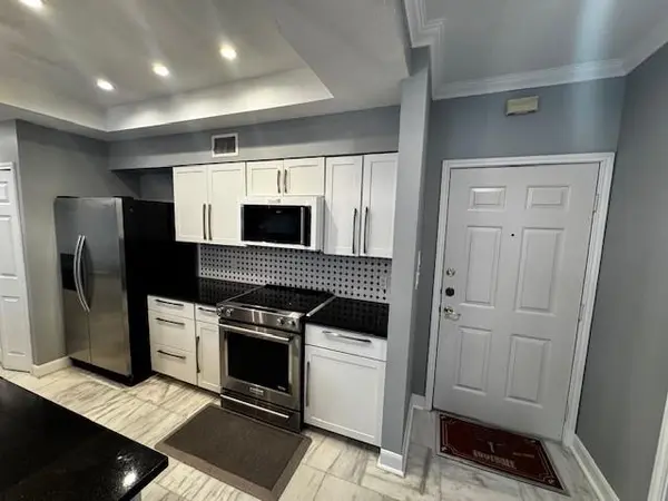 1704 West Ave #103, Austin, TX 78701