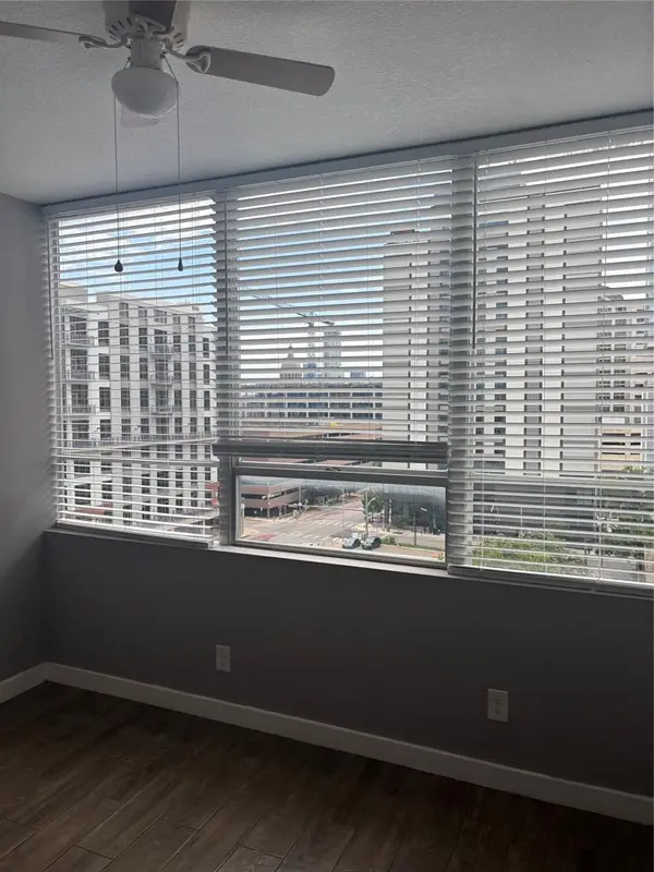 1800 Lavaca ST #A806, Austin, TX 78701