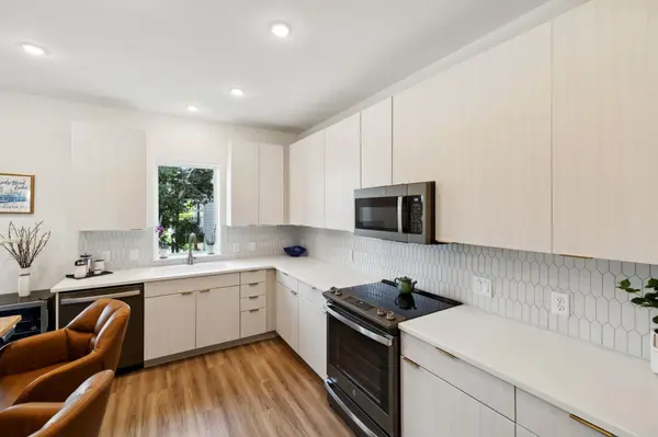 4802 S Congress Ave #215, Austin, TX 78745