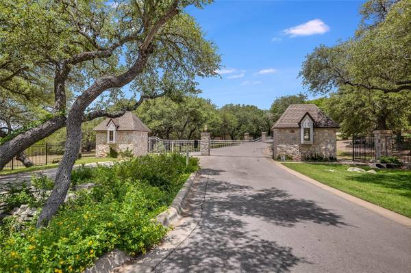 8611 Young LN, Austin, TX 78737