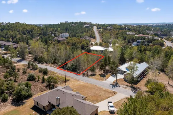 401 Kaanapali LN, Bastrop, TX 78602
