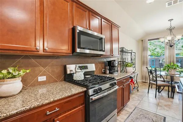4134 Kingsley Ave, Round Rock, TX 78681