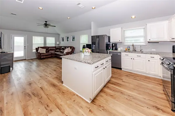 303 Schuyerville DR, Elgin, TX 78621
