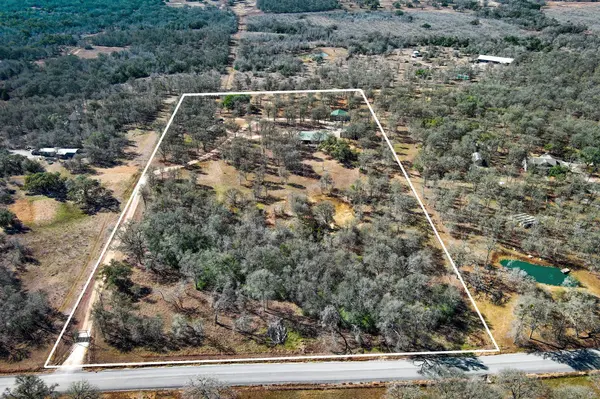1675 Watterson RD, Red Rock, TX 78662