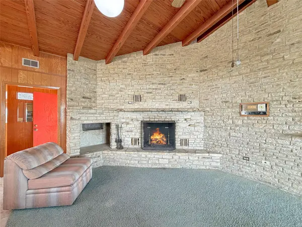 937 Hillcrest FRST, Canyon Lake, TX 78133