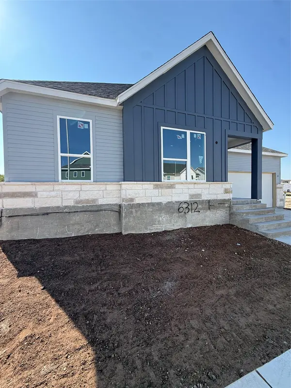 6312 McMurtry ST, Austin, TX 78747