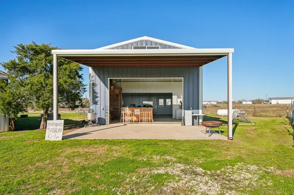 2200 Highway 21 E, Paige, TX 78659
