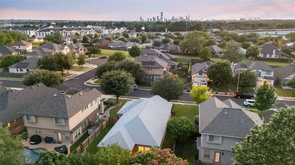 2705 Kingsland WAY, Austin, TX 78725