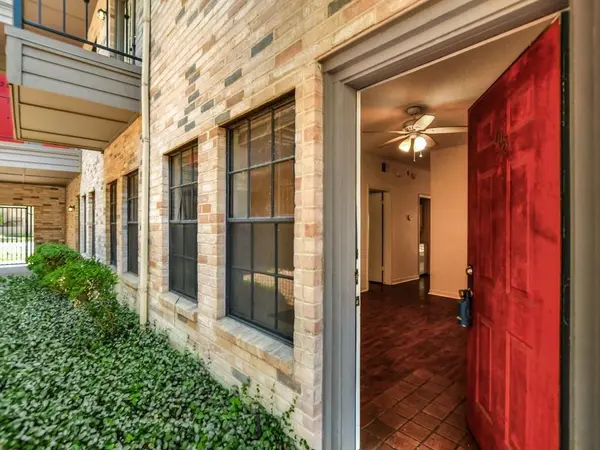 2216 San Gabriel ST #105, Austin, TX 78705