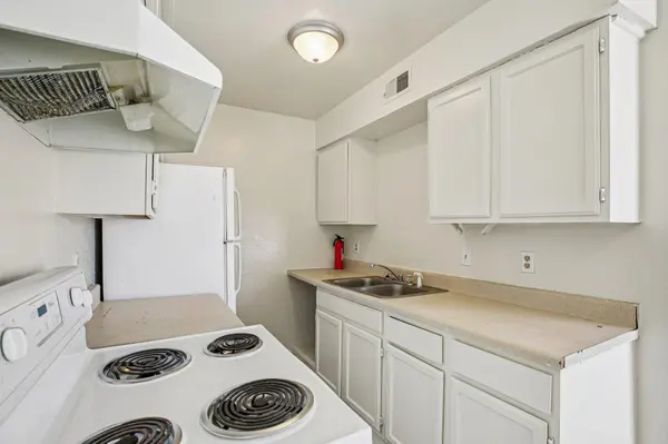 2810 Cypress Bend CIR, Bryan, TX 77801