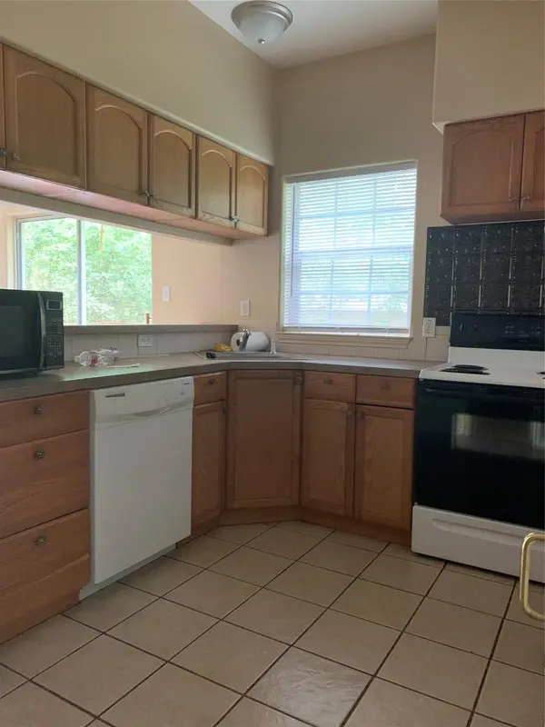 137 N Kanaio DR #A, Bastrop, TX 78602