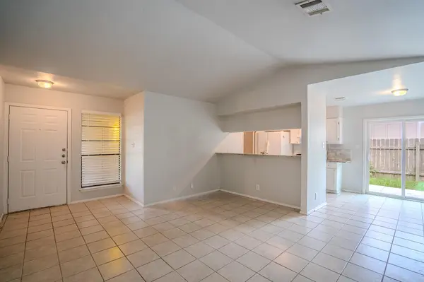 12403 Tree Line DR #B, Austin, TX 78729