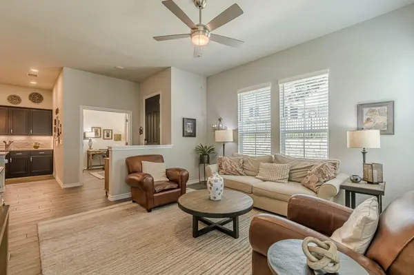 138 Harborside DR #101, San Marcos, TX 78666