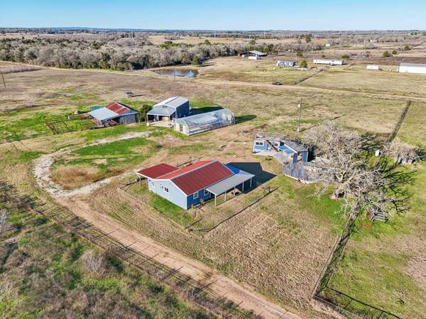 2200 Highway 21 E,  Paige,  TX 78659