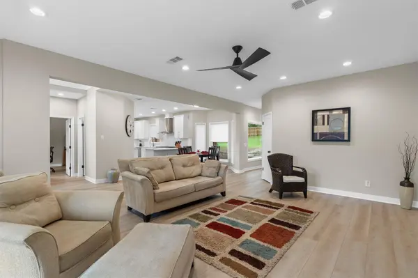 307 Hurst Creek RD, Austin, TX 78734
