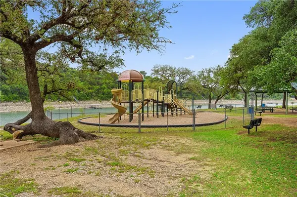 11102 1st ST, Jonestown, TX 78645
