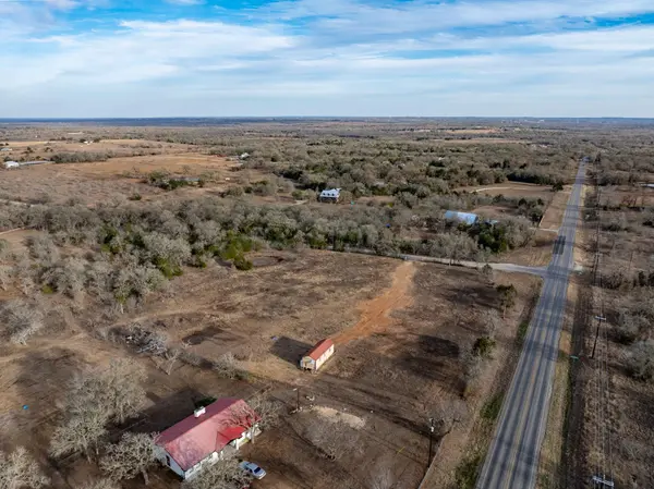 1056 -5A High Grove RD, Cedar Creek, TX 78612