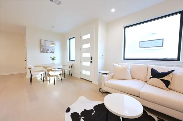 4410 Glomar Ave #2, Austin, TX 78721