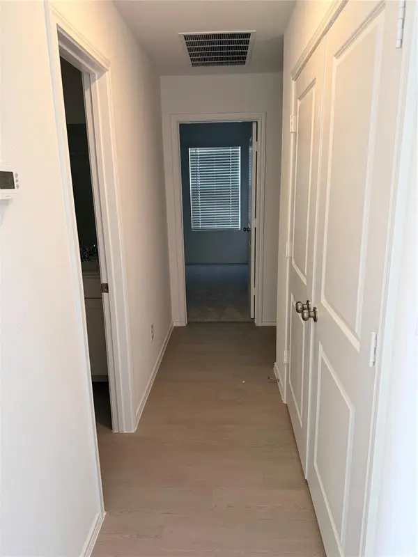 208 Skyfire ST, Hutto, TX 78634