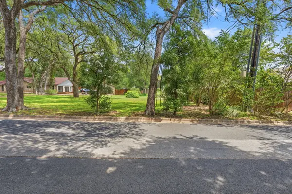 9505 Woodshire DR, Austin, TX 78748