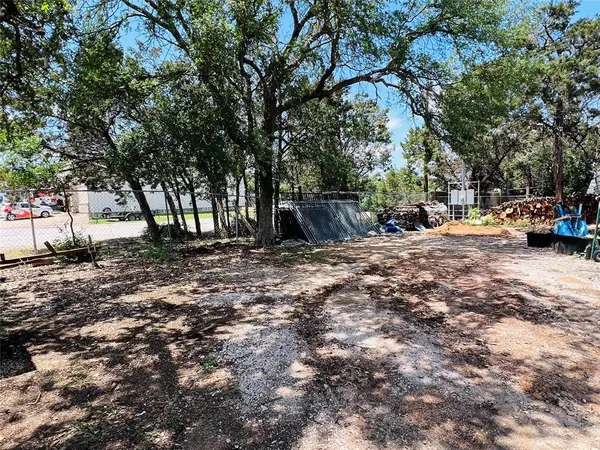 2009 Pyramid DR #B, Austin, TX 78734
