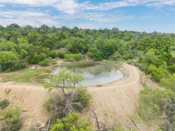 182 County Road 430 RD, Mullin, TX 76864