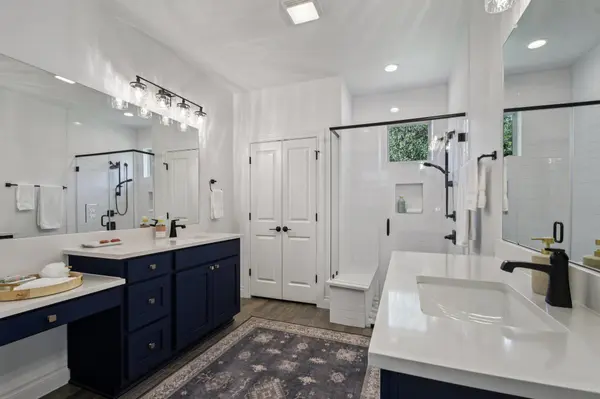 804 Indian Hawthorne DR, Georgetown, TX 78628