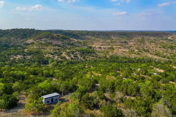218 Saddle Wood TRL, Comfort, TX 78013