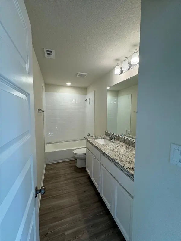 2433 Lucy Axel LN, Round Rock, TX 78665