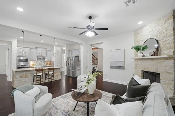 3901 Sansome LN, Round Rock, TX 78681