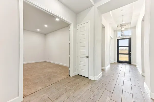 163 Kellogg LN, Bastrop, TX 78602