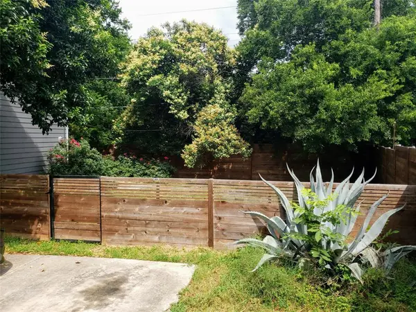 7304 Grand Canyon DR, Austin, TX 78752