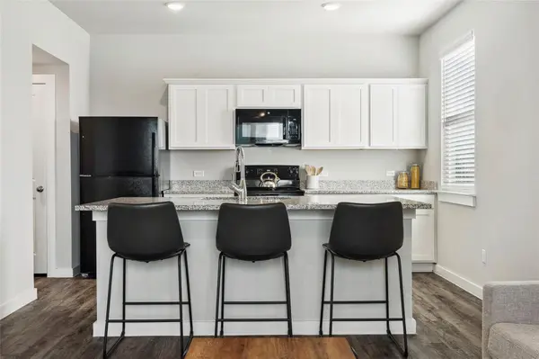 523 Powell DR #1101, Leander, TX 78641