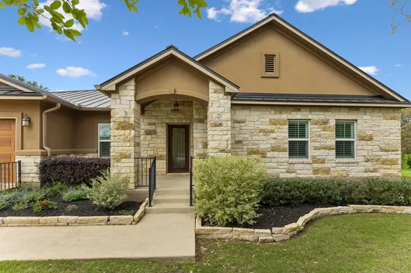 824 Sun Ray, Horseshoe Bay, TX 78657