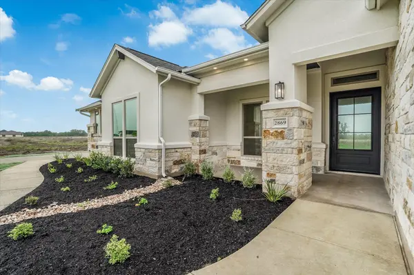 2869 Honeywood DR, Leander, TX 78641