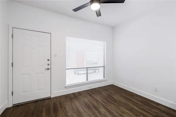 908 Poplar ST #105, Austin, TX 78705