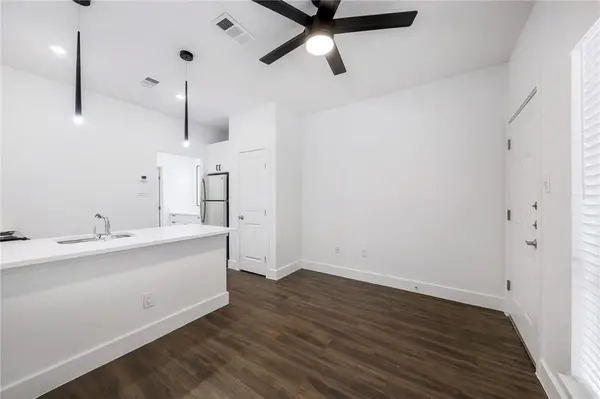 908 Poplar ST #105, Austin, TX 78705